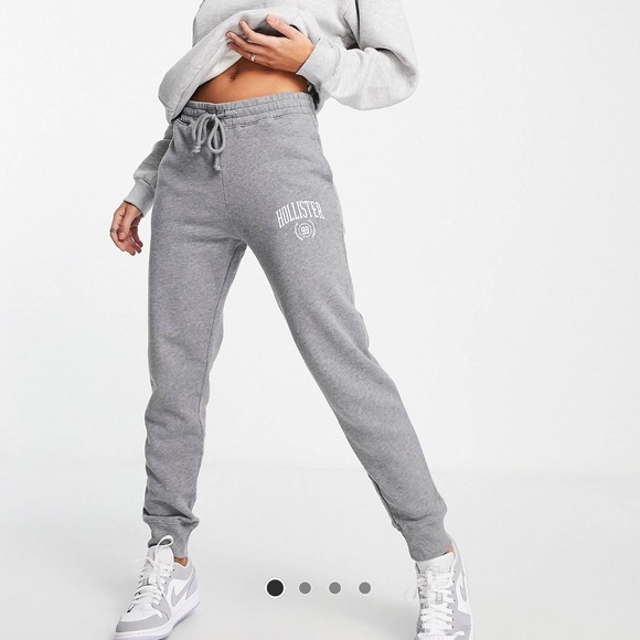 Hollister Pants - Hollister logo sweatpants